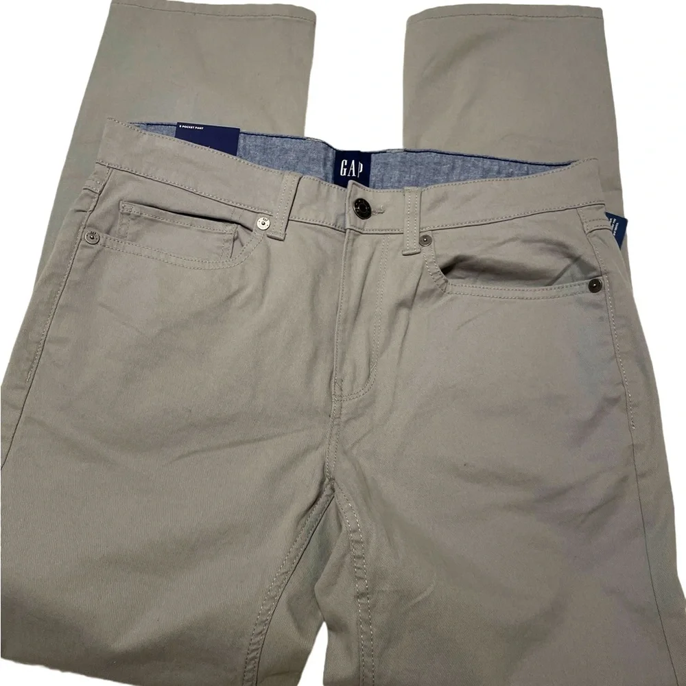 Gap Men’s jeans.     MJNS008 - Picture 2 of 5